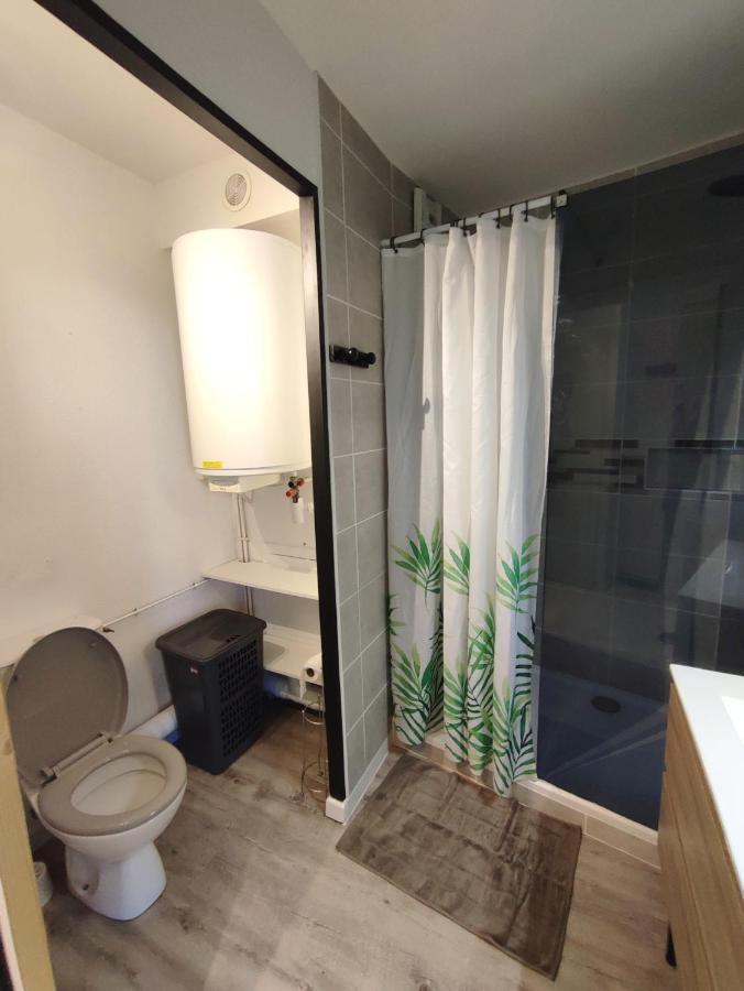 Bord De Apartment *